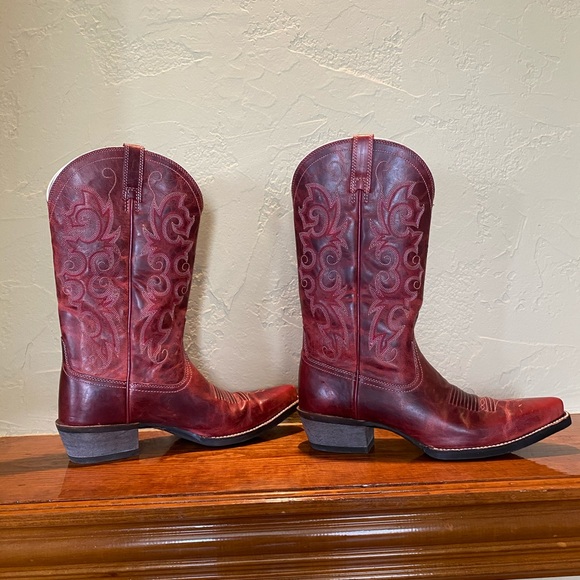 ariat boots red
